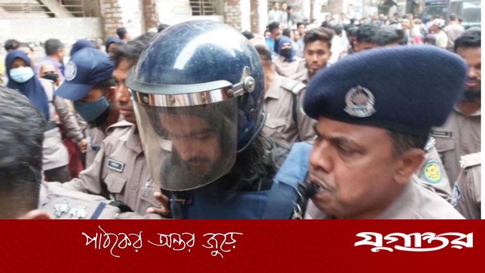 গায়ক নোবেল জামিন পেলেন, ব্ল্যাকমেইল ও অর্থ হাতিয়ানার অভিযোগ