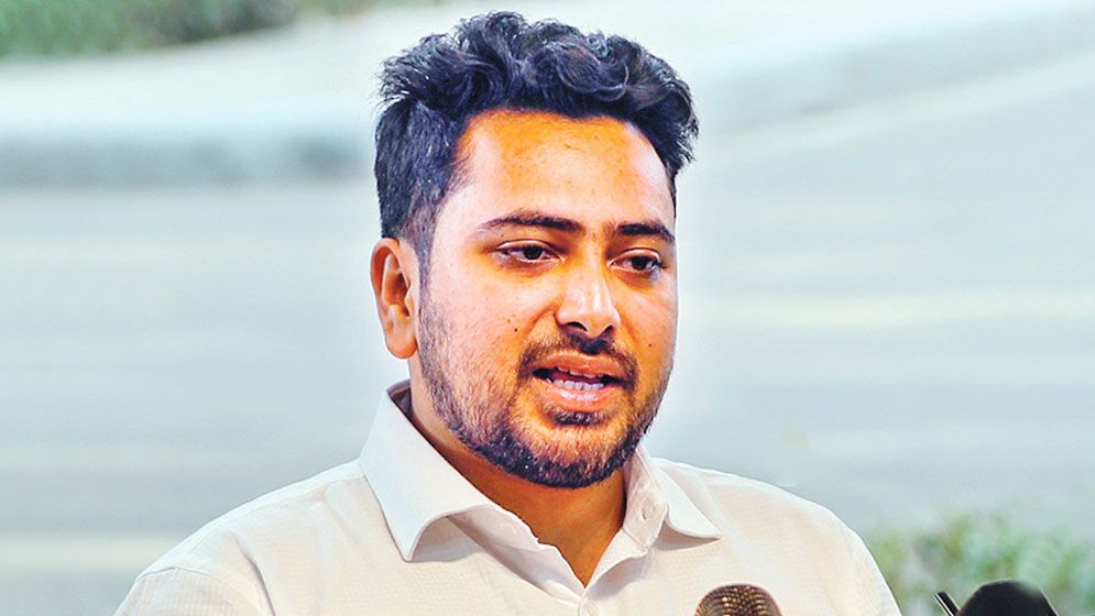 রাষ্ট্রপতিকে অভিশংসন করে গ্রেফতারের দাবি নাহিদ ইসলামের