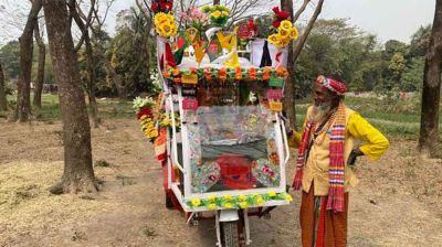 তারেক রহমানকে নিজের রিকশায় ঘুরিয়ে ৫ দাবি জানাতে চান মঞ্জিল পাগল