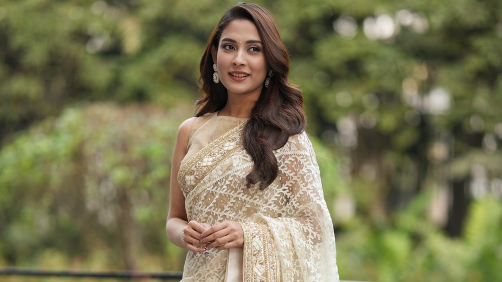 আমার কোনো হ্যান্ডব্যাগ বা লাগেজ আটকানো হয়নি: মেহজাবীন