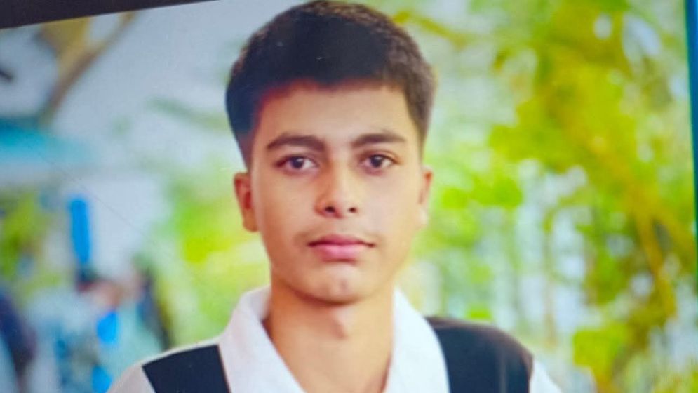 পাকুন্দিয়ায় সড়ক দুর্ঘটনায় স্কুলছাত্র নিহত
