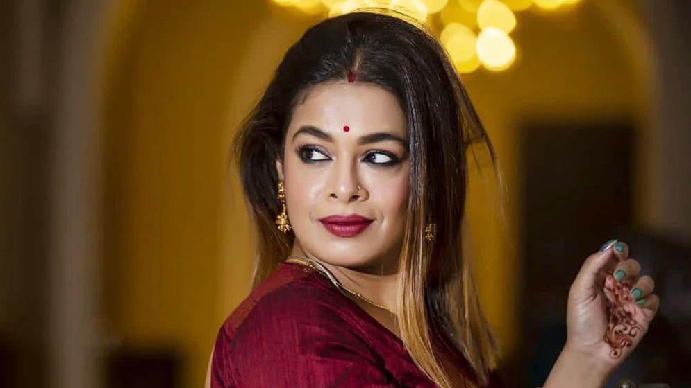 সেদিন রাতেই তো বড় হয়ে গেলাম: ইমন চক্রবর্তী