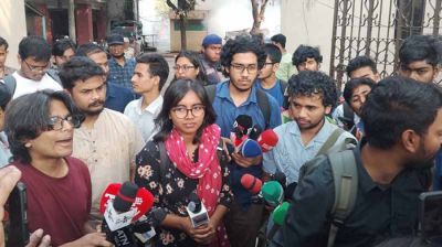 ডিসি মাসুদের অপসারণ দাবিতে ঢাবি শিক্ষার্থীদের বিক্ষোভ