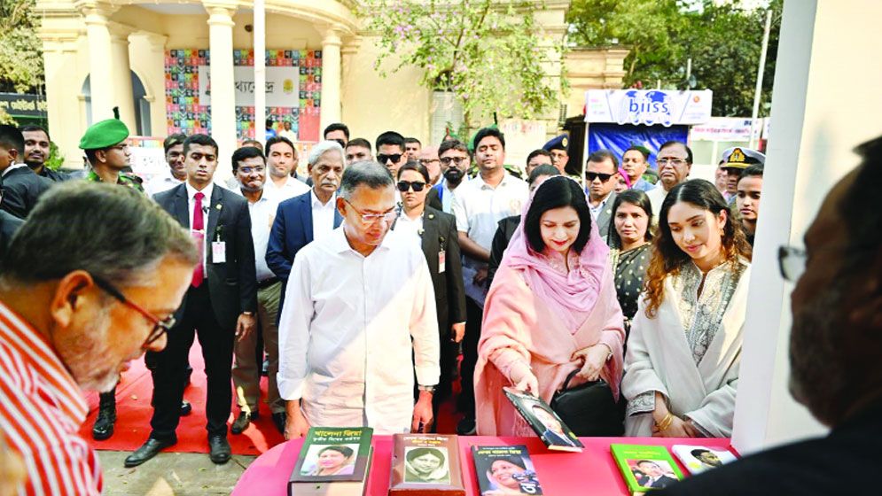 দেশটাকে জ্ঞানের আলোয় আলোকিত করতে চায় সরকার