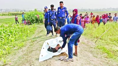 নরসিংদীতে কিশোরীকে বাবার কাছ থেকে ছিনিয়ে নিয়ে হত্যা