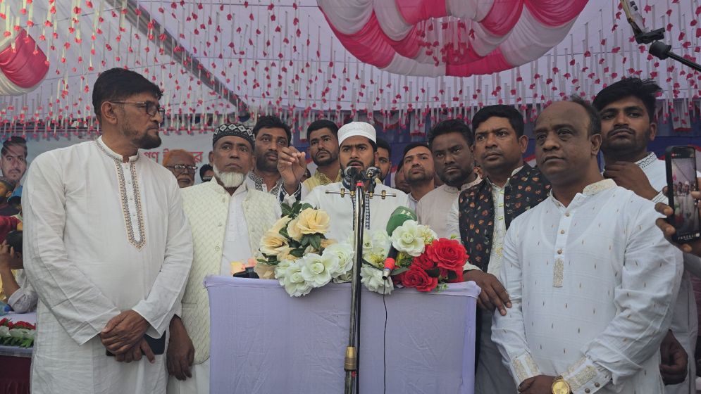 প্রধানমন্ত্রী তারেক রহমান সাদামাটা জীবনযাপন করছেন: নুর