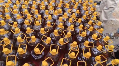 আ.লীগ নেতার গোডাউন থেকে টিসিবির ১ হাজার ৪৪৪ লিটার তেল উদ্ধার