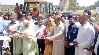 ২০ হাজার কিলোমিটার খাল খনন এবং ২৫ কোটি বৃক্ষরোপণ করবে সরকার: পরিবেশ প্রতিমন্ত্রী