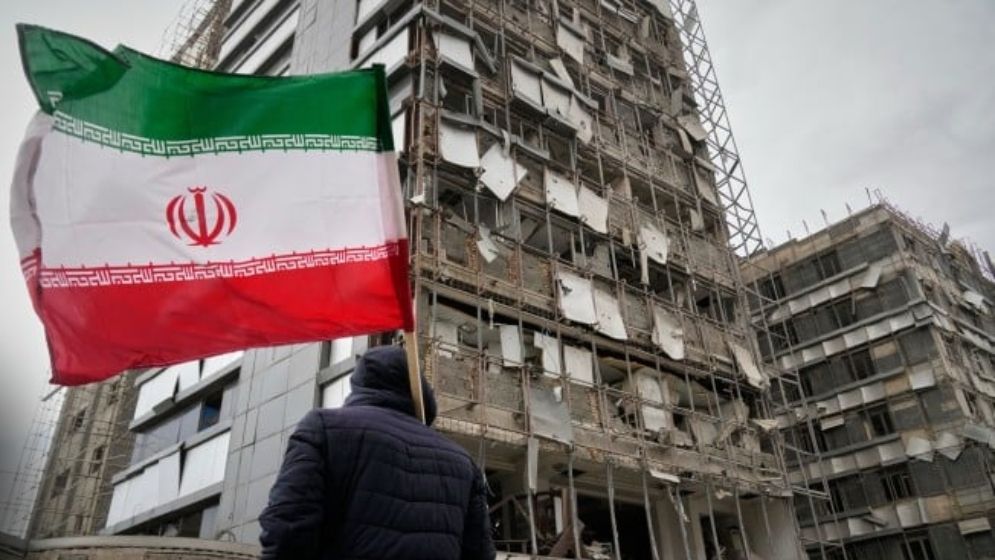 মধ্যপ্রাচ্যে কেন সরাসরি যুদ্ধে জড়াচ্ছে না চীন?