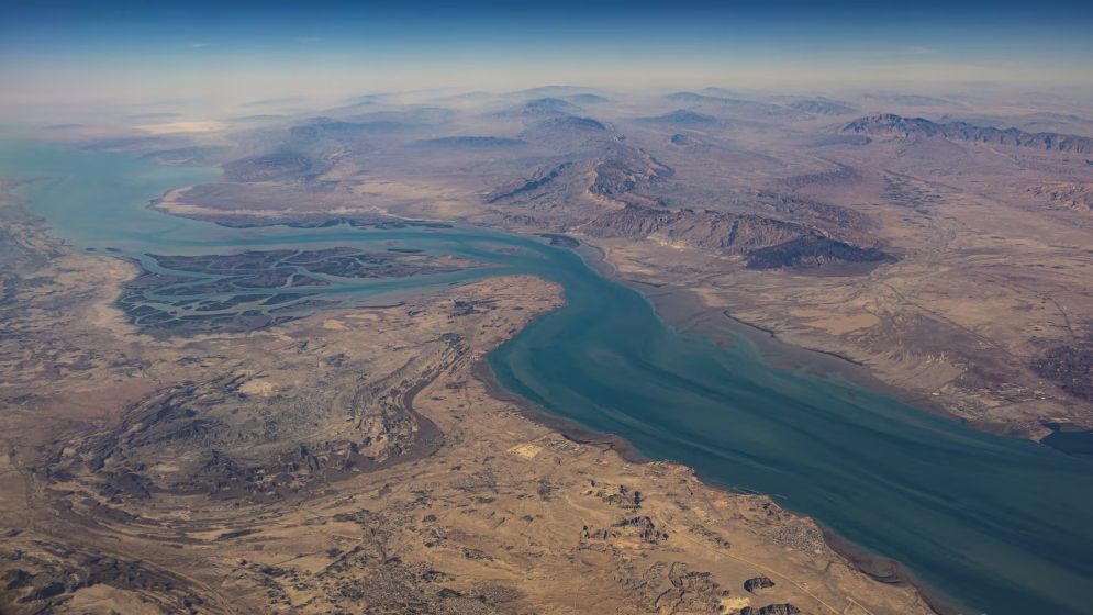 মধ্যপ্রাচ্যের উত্তেজনায় শঙ্কায় বিশ্ব বাণিজ্য