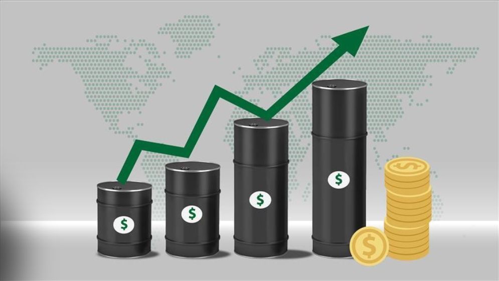 টানা তৃতীয় দিনের মতো বৃদ্ধি পেল তেলের দাম