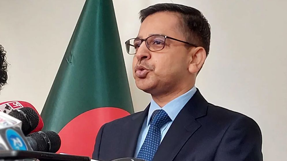 মির্জা ফখরুলের সঙ্গে সাক্ষাৎ শেষে যে বার্তা দিলেন প্রণয়