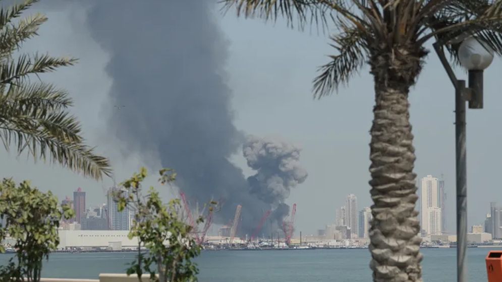 বাহরাইনের মার্কিন বিমান ঘাঁটিতে ব্যাপক হামলা ইরানের