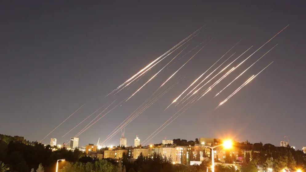 ইসরাইলে ব্যালিস্টিক ক্ষেপণাস্ত্র ছুড়ল ইরান