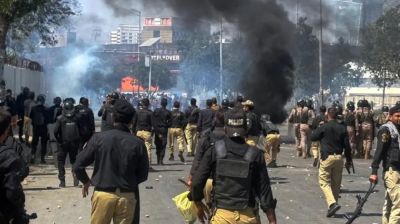 পাকিস্তানের সব ভিসা কার্যক্রম স্থগিত করল যুক্তরাষ্ট্র