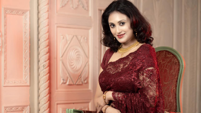 নতুন গান ও প্রথমবারের মতো ওয়েব সিরিজ নিয়ে কুসুম সিকদার