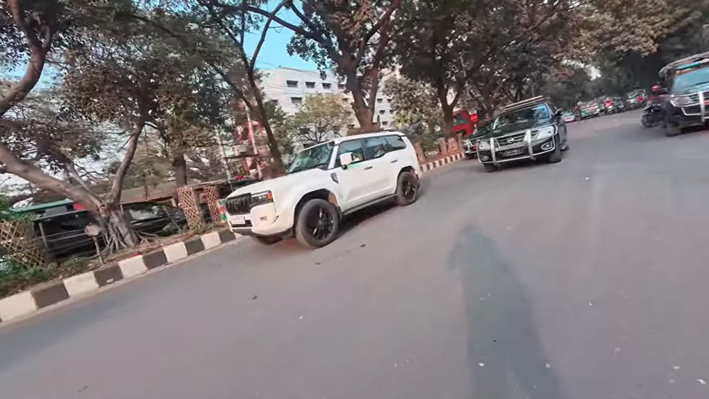 ভিআইপি প্রটোকল ছাড়া চলাচলের কারণে যানবাহনের গতি বেড়েছে