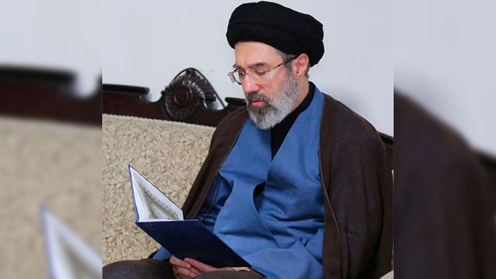 নতুন সর্বোচ্চ নেতার নাম ঘোষণা করল ইরান