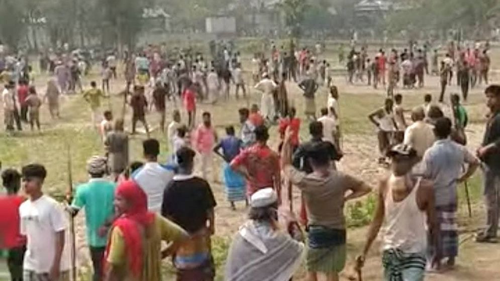 সুদের টাকা নিয়ে সংঘর্ষে আহত অর্ধশত