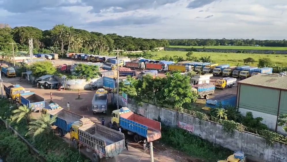 আখাউড়া-আগরতলা স্থলবন্দর দিয়ে আমদানি-রপ্তানি বন্ধ
