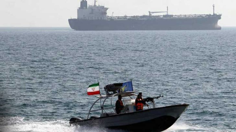 হরমুজ প্রণালী এখন ইরানের ‘পূর্ণ নিয়ন্ত্রণে’