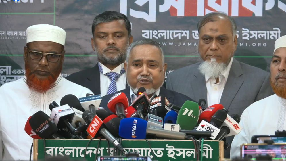অন্তর্বর্তী সরকারের দুই উপদেষ্টাকে নিয়ে তাহেরের বিস্ফোরক মন্তব্য