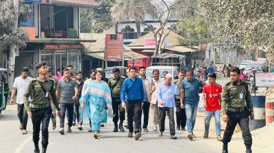 ইউএনওর অভিযান শেষে সড়কে আগের চিত্র