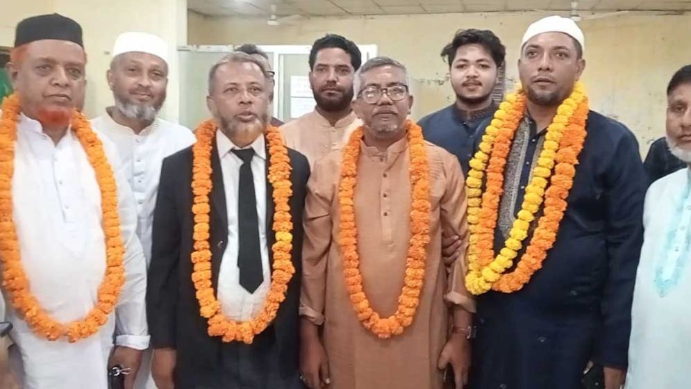 সভাপতি জামায়াতের, সম্পাদক বিএনপির