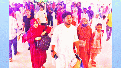 ঈদ কেনাকাটায় সরগরম যমুনা ফিউচার পার্ক