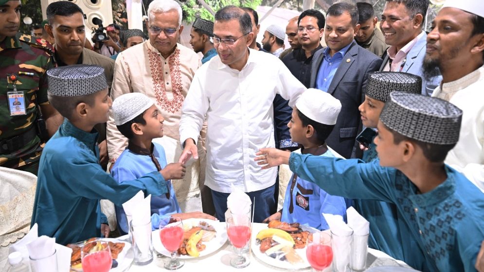 আলেম-ওলামা ও এতিমদের সঙ্গে ইফতারে প্রধানমন্ত্রী