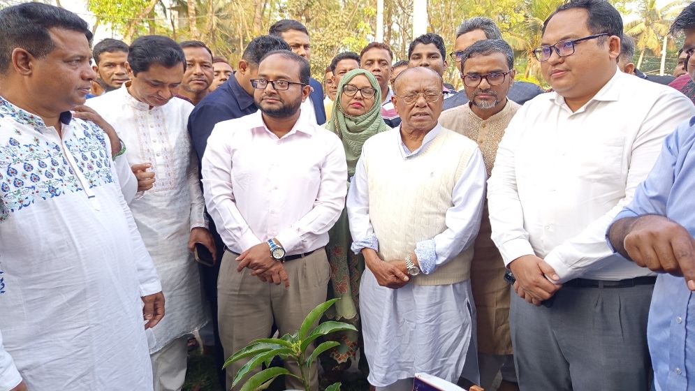 মানুষ শান্তিতে থাকতে না পারলে উন্নয়নের কোনো সার্থকতা নেই: পরিবেশ মন্ত্রী