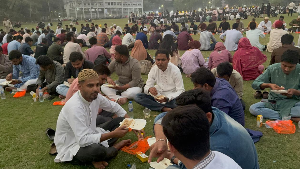 জিয়াউর রহমান-খালেদা জিয়ার আত্মার মাগফিরাত কামনায় ইফতার মাহফিল