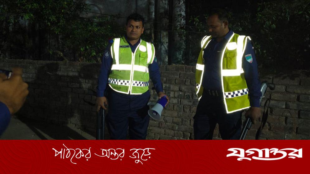 যশোরে হ্যান্ডমাইকে বঙ্গবন্ধুর ৭ মার্চের ভাষণ বাজানো, পুলিশ জব্দ করেছে