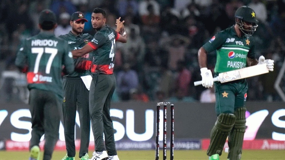 পাকিস্তানকে হারিয়ে বিশ্বকাপ নিশ্চিত করতে চায় বাংলাদেশ