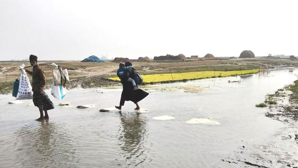 যমুনা নদী আজ সরু খাল