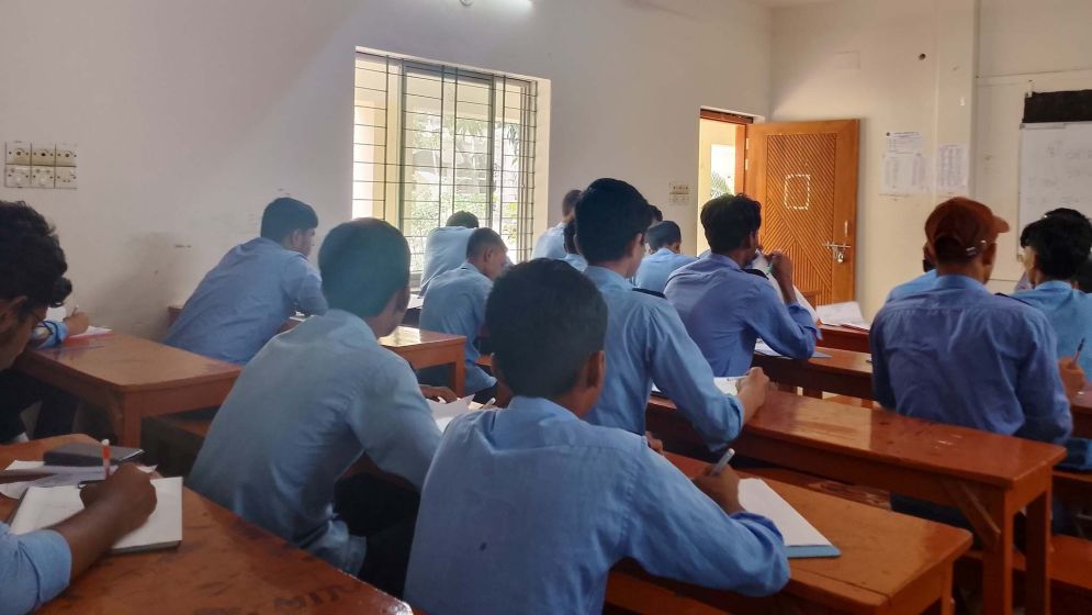 শিক্ষার্থীরা পাবে ফ্রি ওয়াই-ফাই সুবিধা