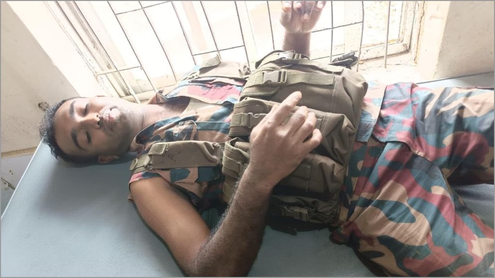 সীমান্তে চোরাচালানবিরোধী অভিযানে সংঘর্ষে বিজিবির ২ সদস্য আহত