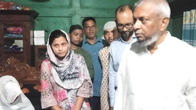 ক্ষেপণাস্ত্রের আঘাতে দুবাইয়ে নিহত আহমেদের লাশ নিয়ে বাড়িতে মন্ত্রী