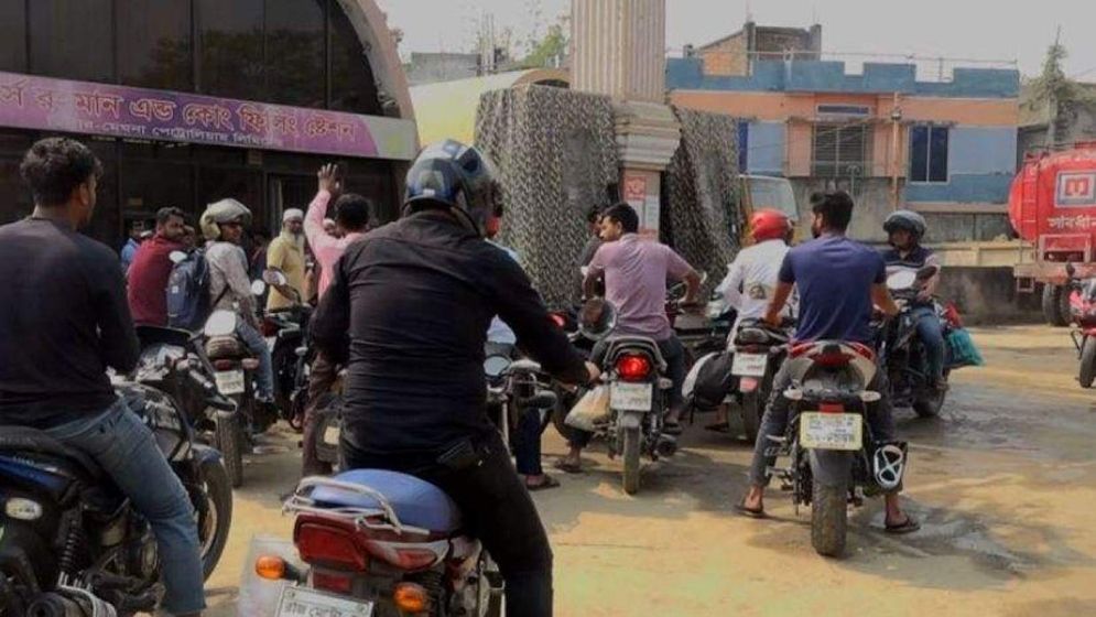 মোটরসাইকেল রাইড শেয়ারিং চালকদের সুখবর দিল সরকার