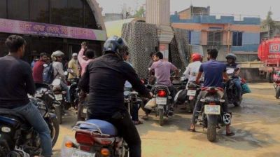 মোটরসাইকেল রাইড শেয়ারিং চালকদের সুখবর দিল সরকার
