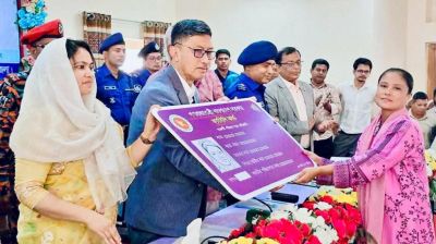 পার্বত্য চট্টগ্রামে ১০৯৭ পরিবার পেল ফ্যামিলি কার্ড