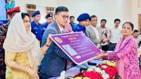 পার্বত্য চট্টগ্রামে ১০৯৭ পরিবার পেল ফ্যামিলি কার্ড