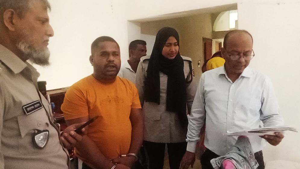 রশি টাঙিয়ে ইয়াবা বিক্রি, ৬ লাখ টাকাসহ বিএনপি নেতা গ্রেফতার