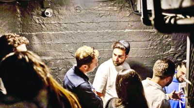 খোঁজা হচ্ছে পিছু হটার পথ