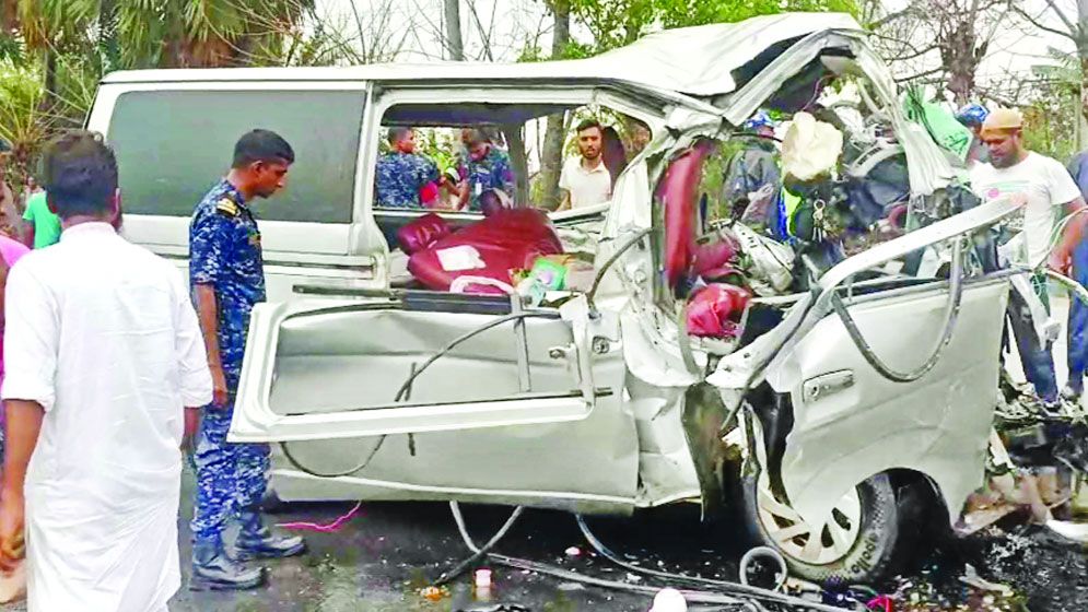 বিয়ের আনন্দ মিলিয়ে গেল নিমেষেই