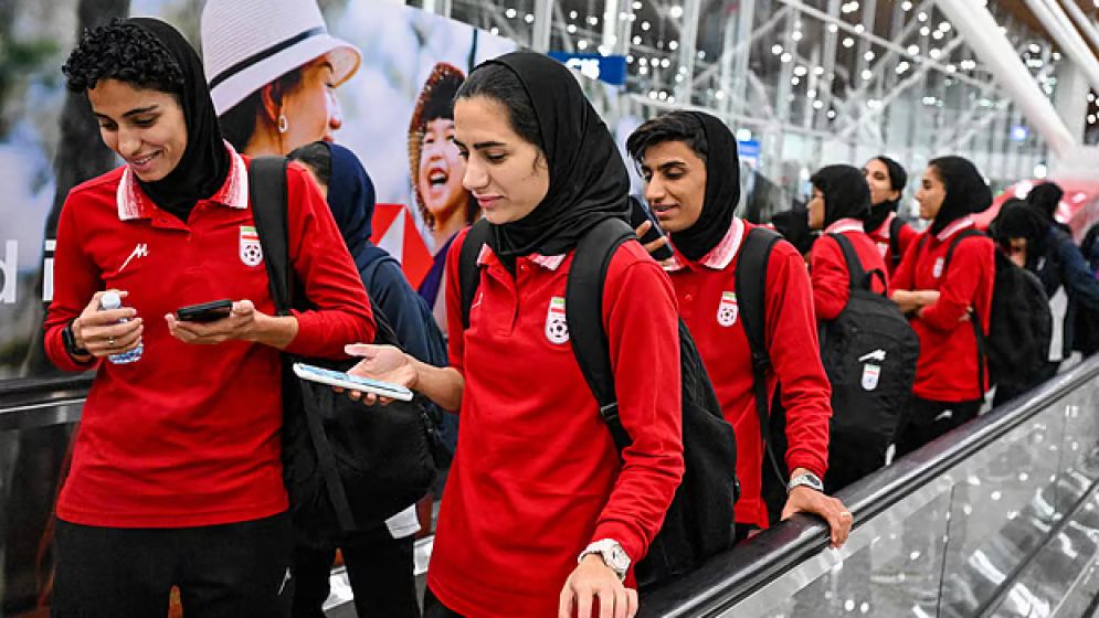 সাংবাদিকের কারণেই বিপদে ইরানের ফুটবলাররা