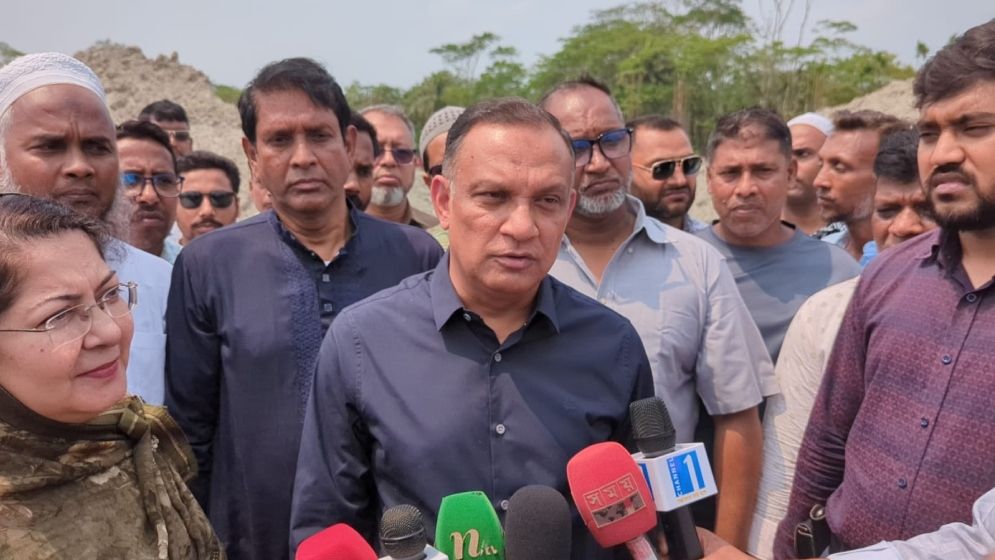 বন্ধ পাটকল চালু করার কথা জানালেন প্রতিমন্ত্রী