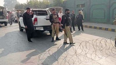 পাকিস্তানে বিস্ফোরণে ৭ পুলিশ নিহত