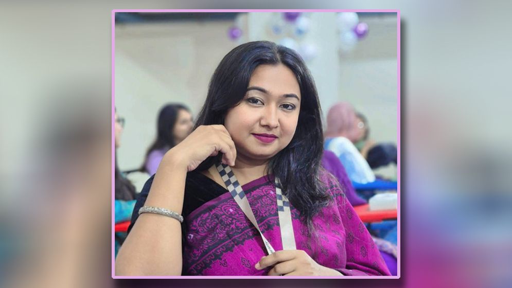 প্রকাশিত হলো শারমিন সুলতানার প্রথম কবিতার বই ‘অন্ধ শামুক’