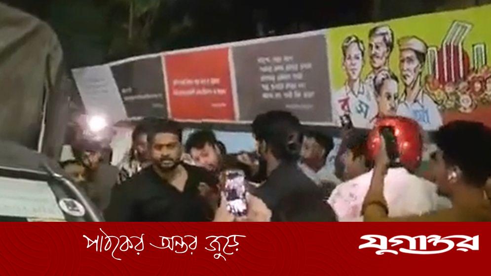 ঢাকার কেন্দ্রীয় শহিদ মিনারে এলোপাতাড়ি গুলি, যুবক আহত ও একজন আটক